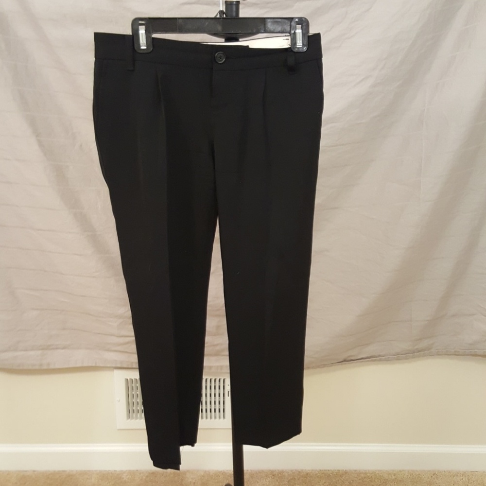 Banana Republic Black capri pants